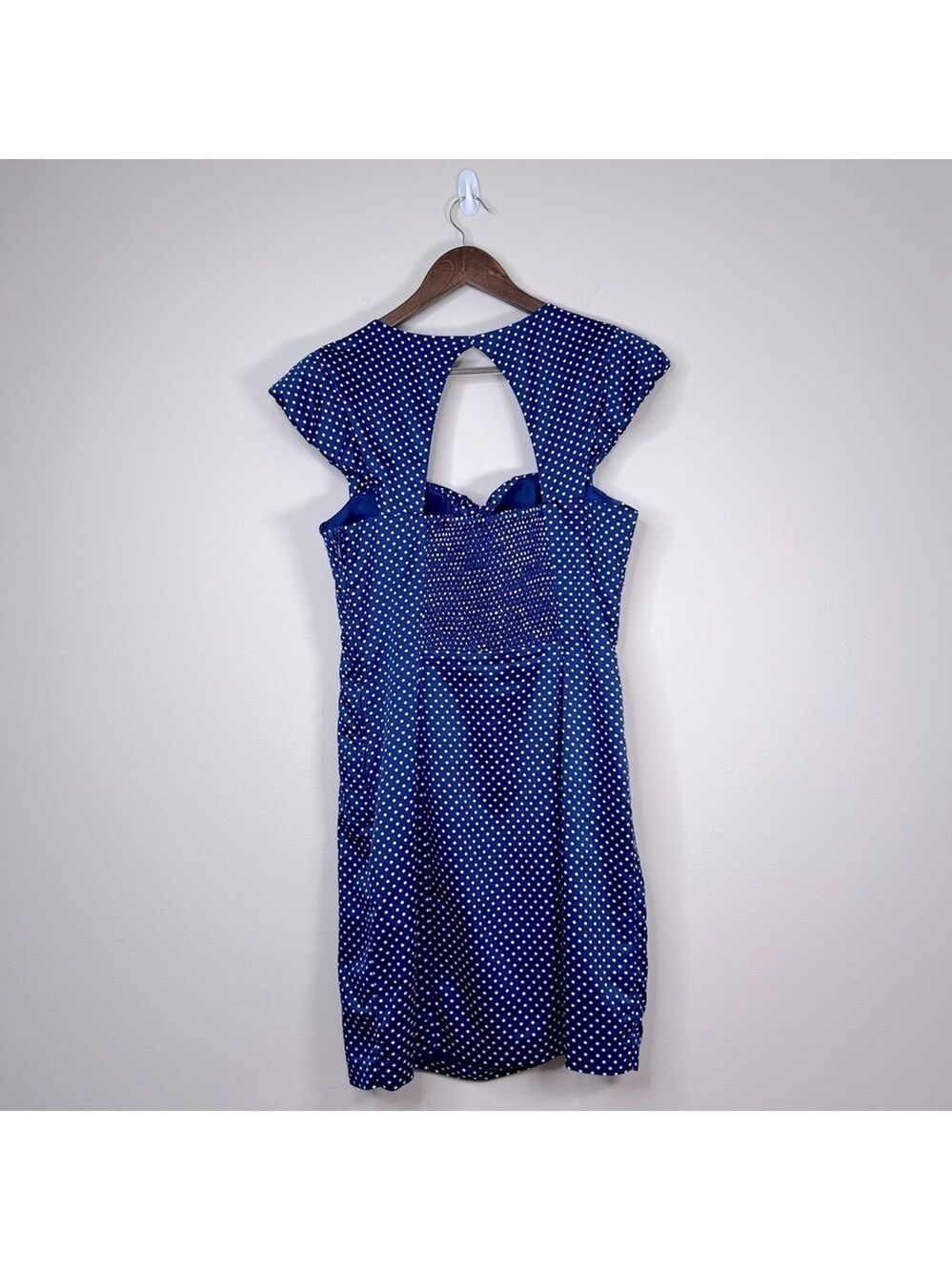 Guess LA Retro Style Polka Dot Wiggle Dress Sweetheart Neckline Blue Size 10 - Picture 3 of 14